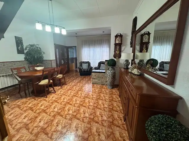 Casa adosada en venta en Carrer Jacint Verdaguer, Casc Antic