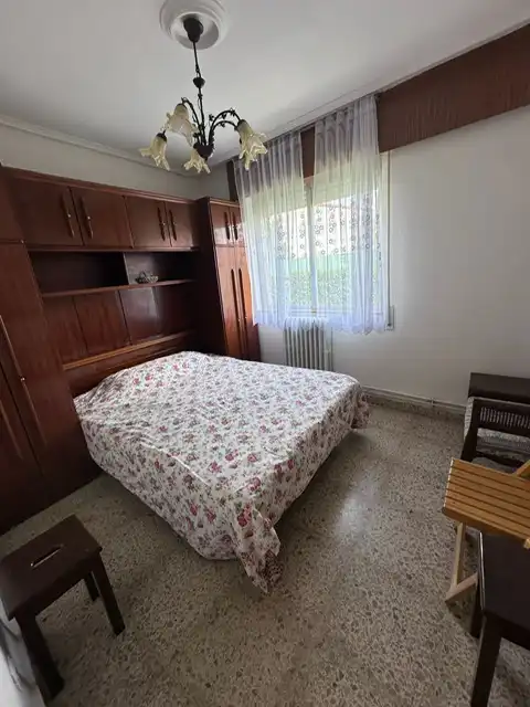 Dormitori de Casa o xalet en venda en Lagunilla del Jubera amb Calefacció, Jardí privat i Traster