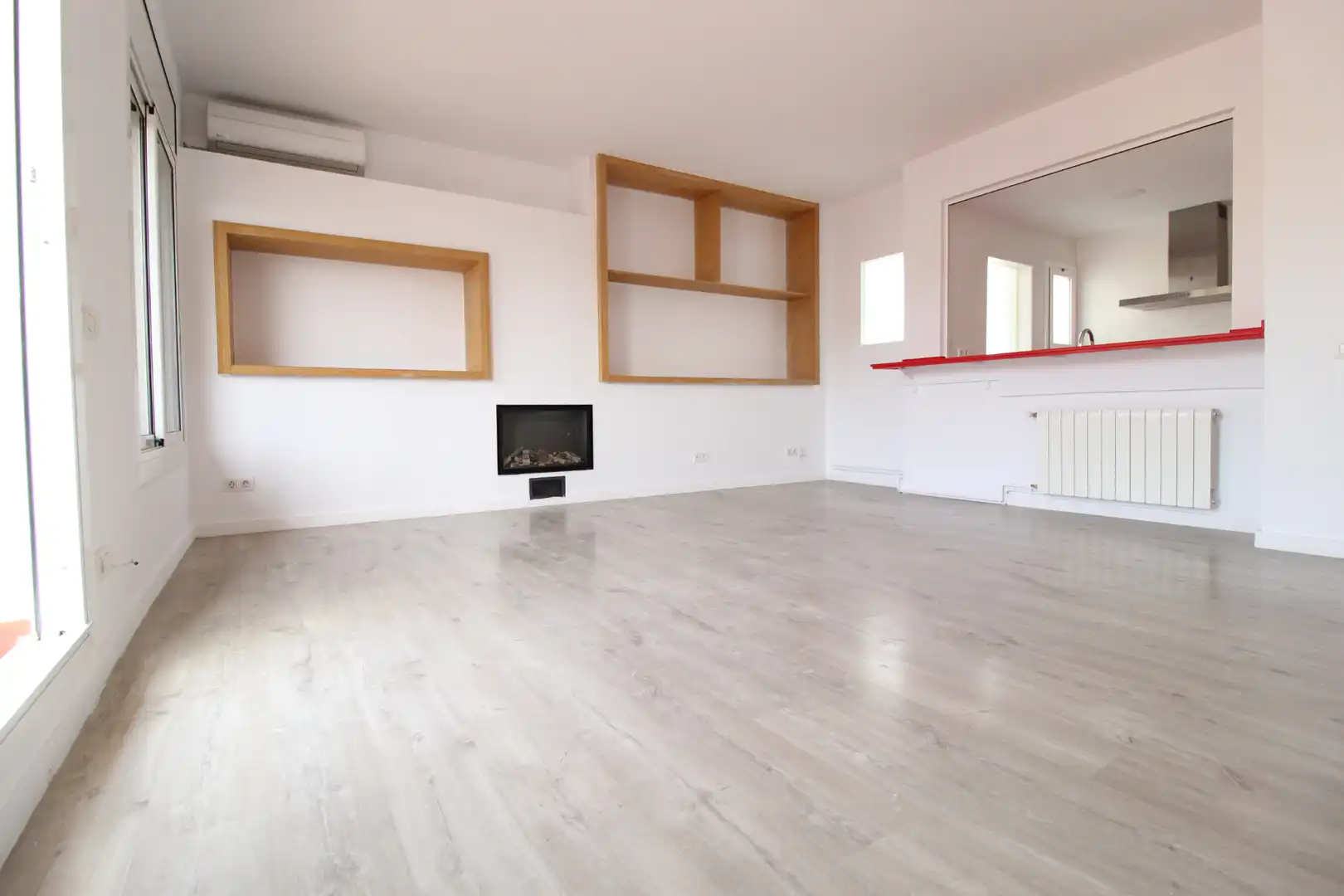 Sala d'estar de Àtic de lloguer en Barcelona amb Aire condicionat, Calefacció i Parquet