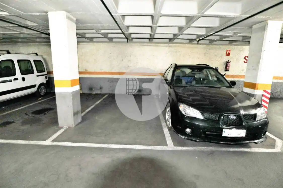 Parking for sale in Les Corts, imagen 3