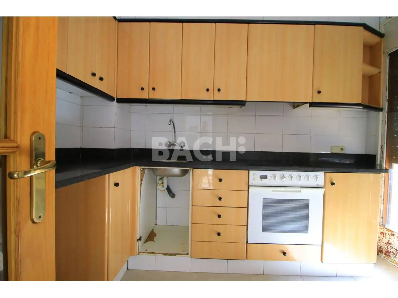 Kitchen of Flat for sale in Vic  with Heating and Balcony
