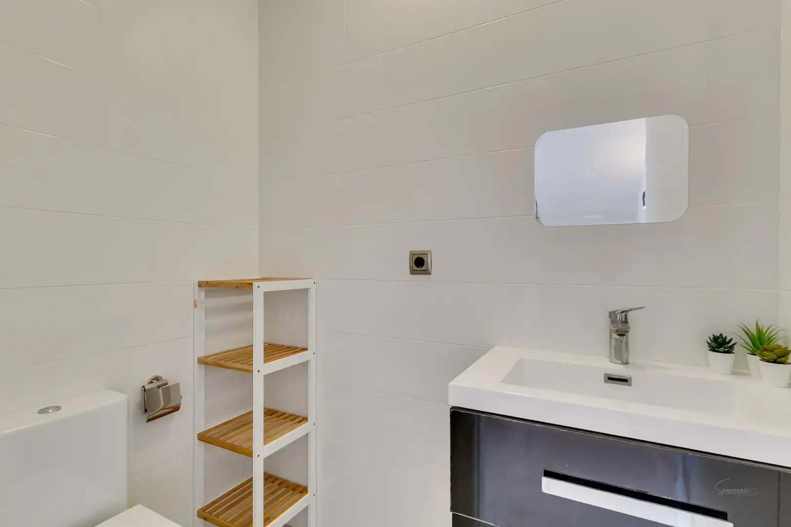 Bany de Casa o xalet en venda en Oliva amb Aire condicionat, Jardí privat i Terrassa