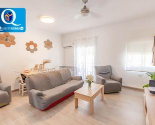 Sala d'estar de Apartament en venda en Alicante / Alacant amb Aire condicionat i Balcó