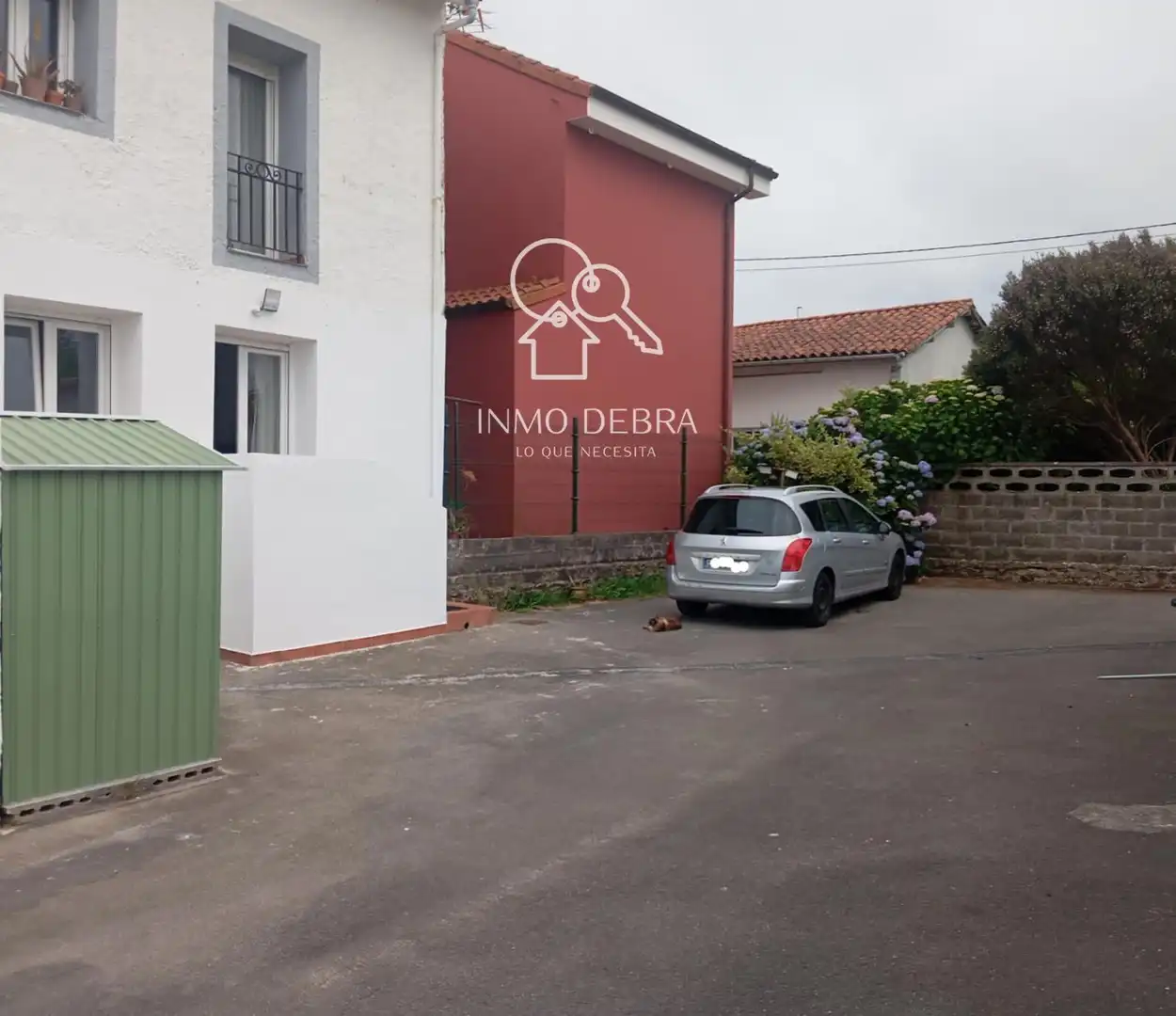 Außenansicht von Wohnung zum Verkauf in Muros de Nalón mit Terrasse, Abstellraum und Möbliert