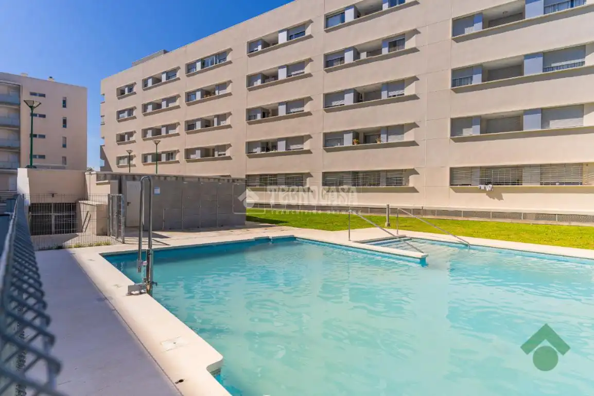 Schwimmbecken von Wohnung zum Verkauf in Puerto Real mit Terrasse und Gemeinschaftspool