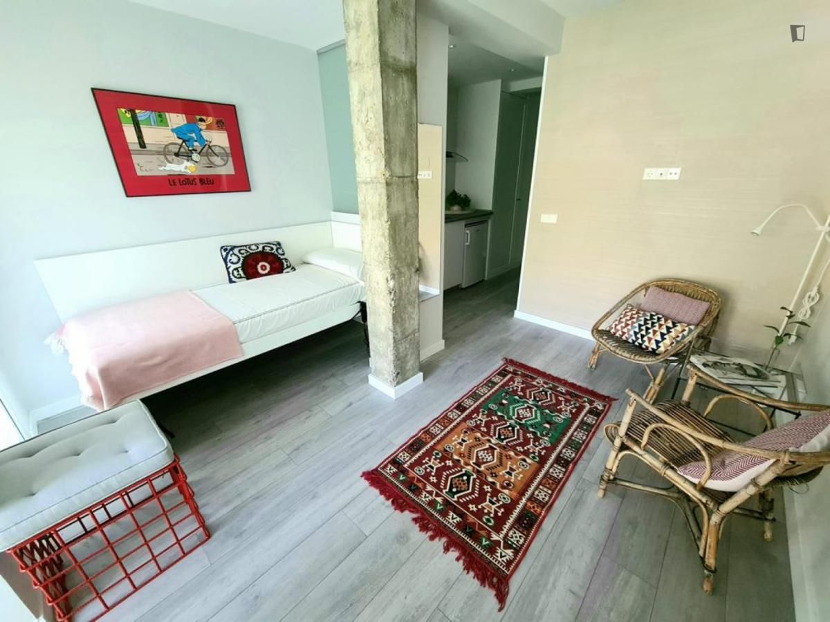 Apartment for share in Costillares