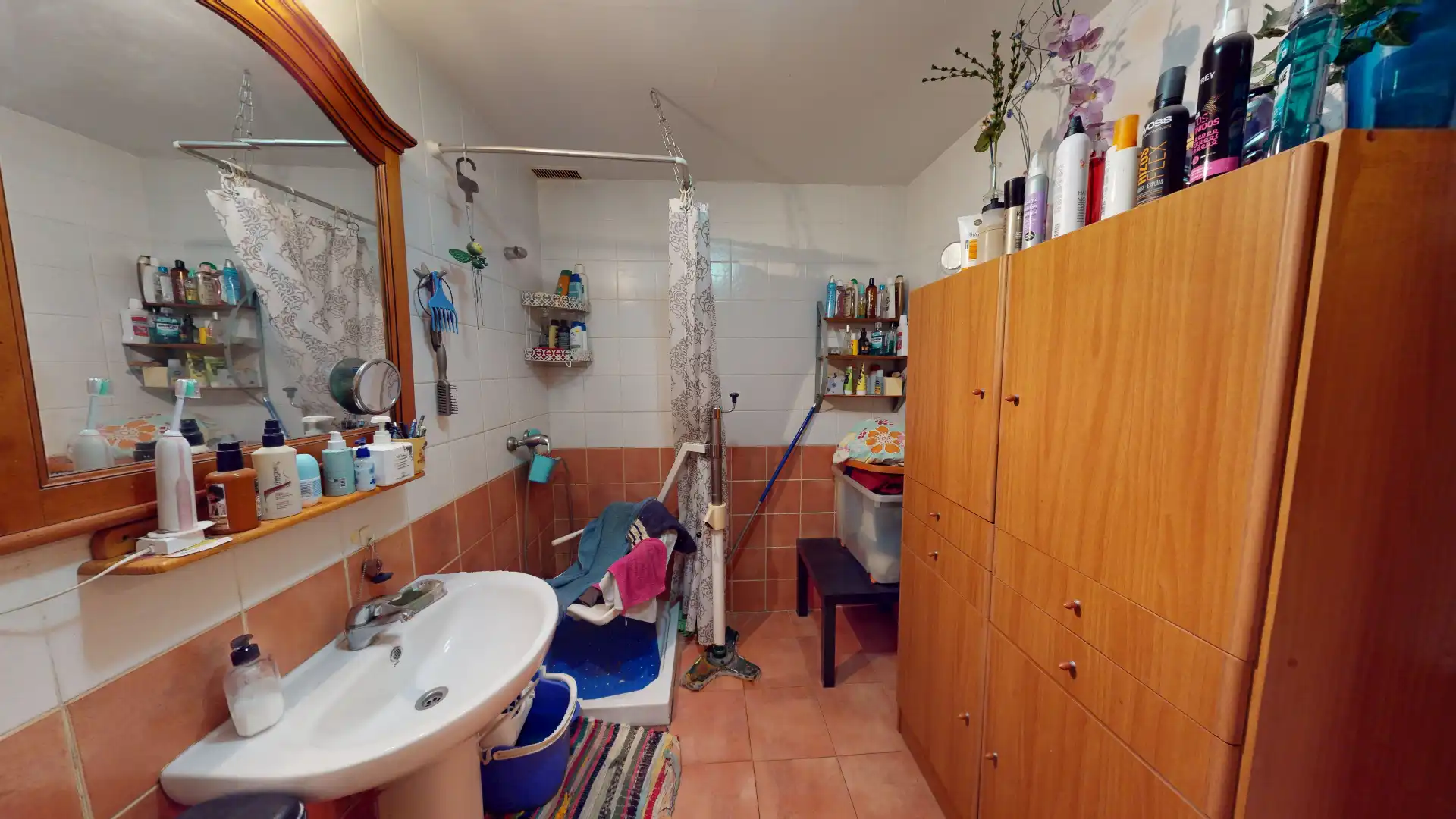 Baño de Piso en venta en Almería con Aire acondicionado, Jardín privado y Terraza