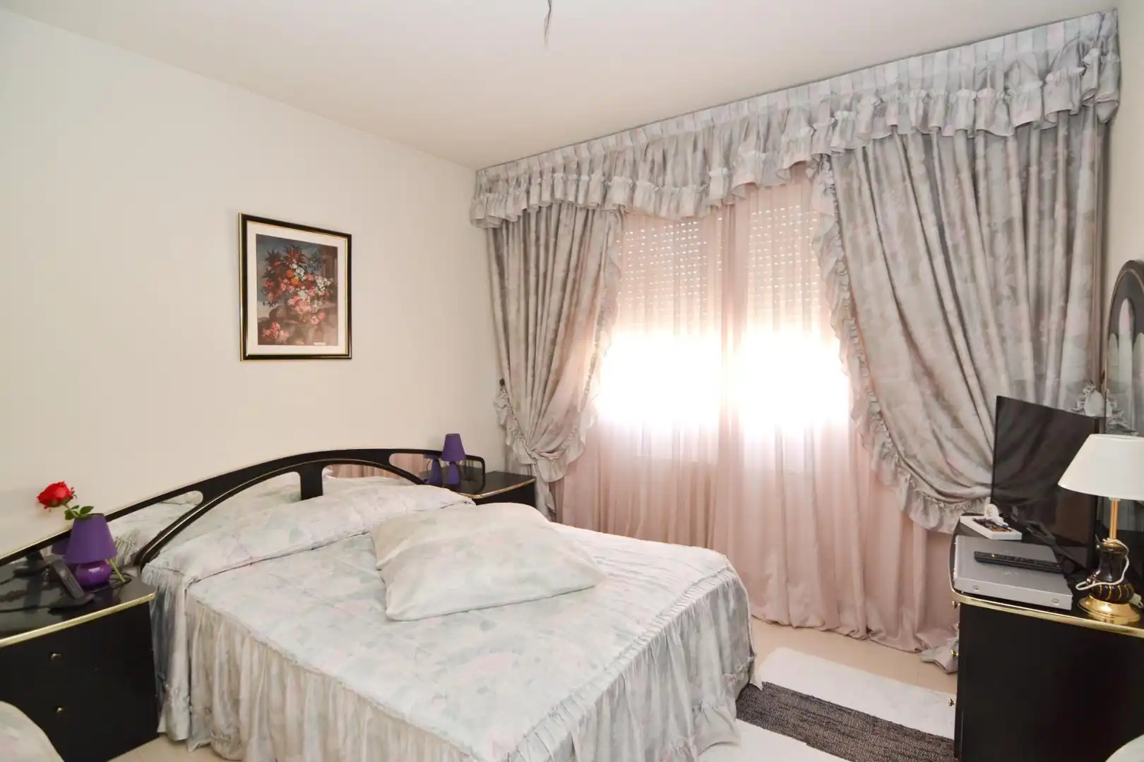Habitación de Casa adosada en venta en Navalcarnero con Aire acondicionado, Calefacción y Jardín privado