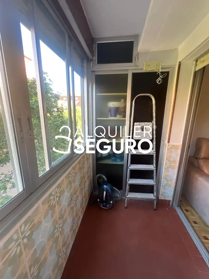 Bedroom of Flat for rent in Madrid  with Heating, Terrace and Furnished