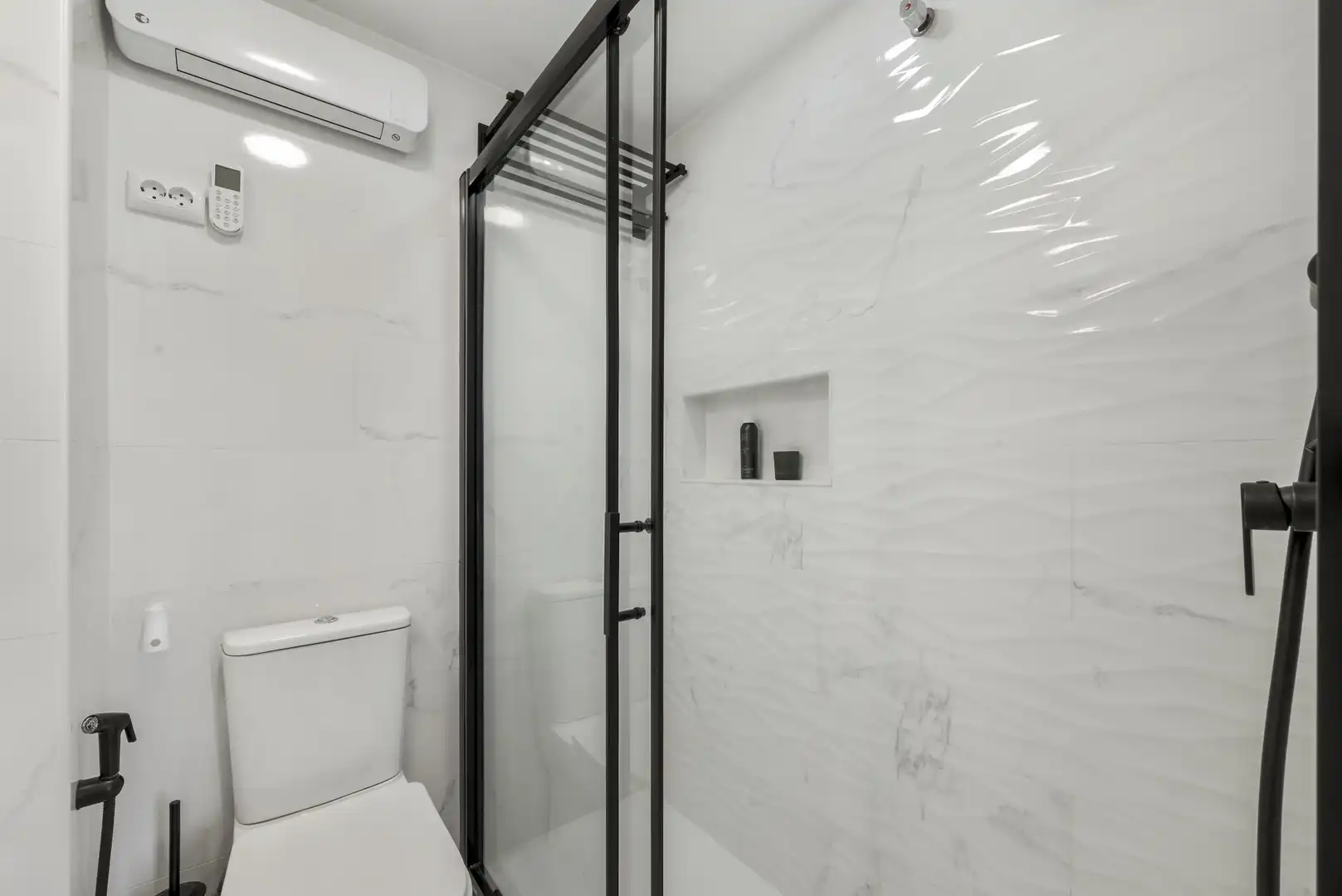 Baño de Ático en venta en Mijas con Aire acondicionado, Terraza y Piscina