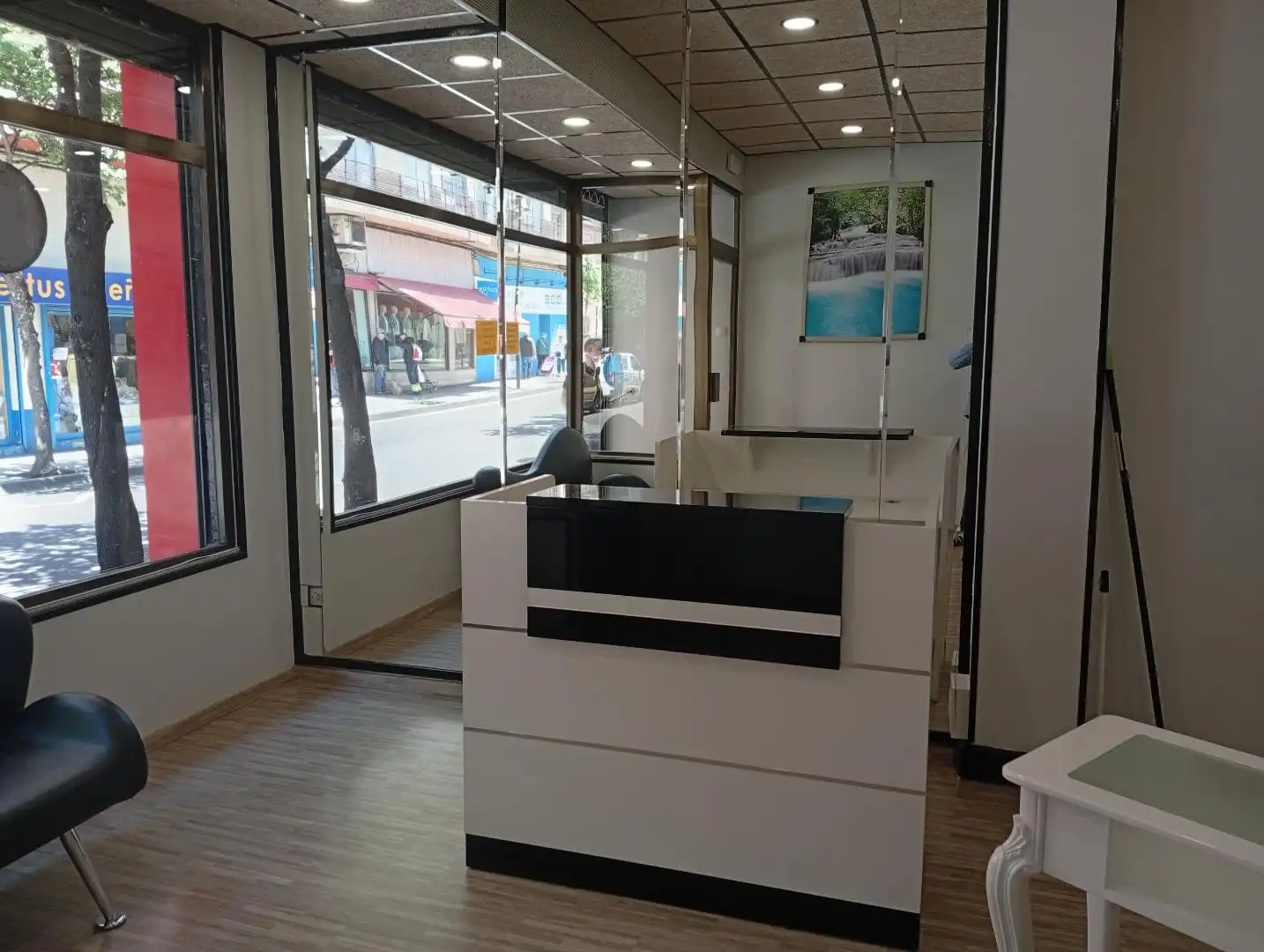 Geschaftsraum zur Miete in Zaragoza