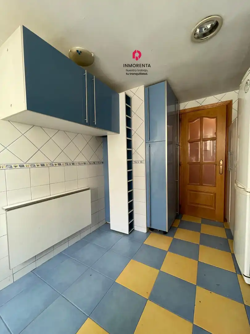 Cocina de Piso en venta en Fuenlabrada con Calefacción y Jardín privado