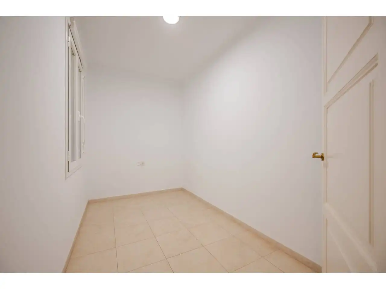 Habitación de Piso en venta en Girona con Balcón