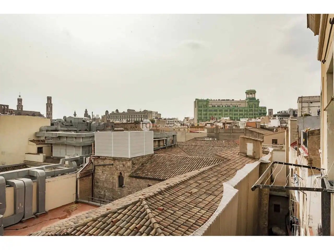 Exterior view of Flat for sale in  Barcelona Capital  with Heating, Terrace and Balcony