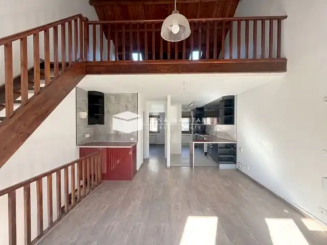 Casa aparellada de lloguer a Sispony