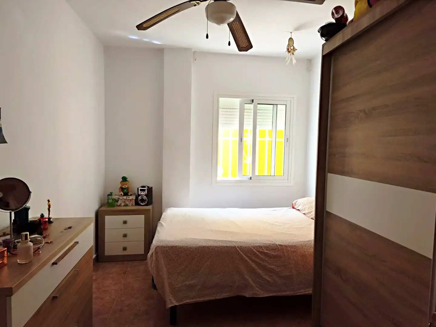 Habitación de Casa adosada en venta en Málaga con Aire acondicionado, Terraza y Amueblado