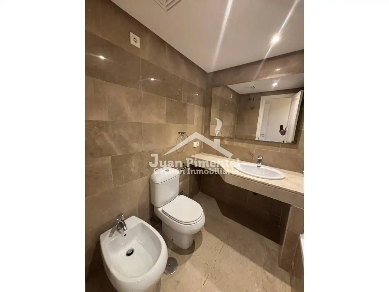Bany de Apartament en venda en Manilva amb Aire condicionat, Terrassa i Traster