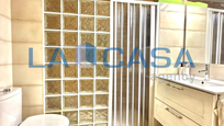 Bathroom of Flat for sale in  Sevilla Capital  with Terrace