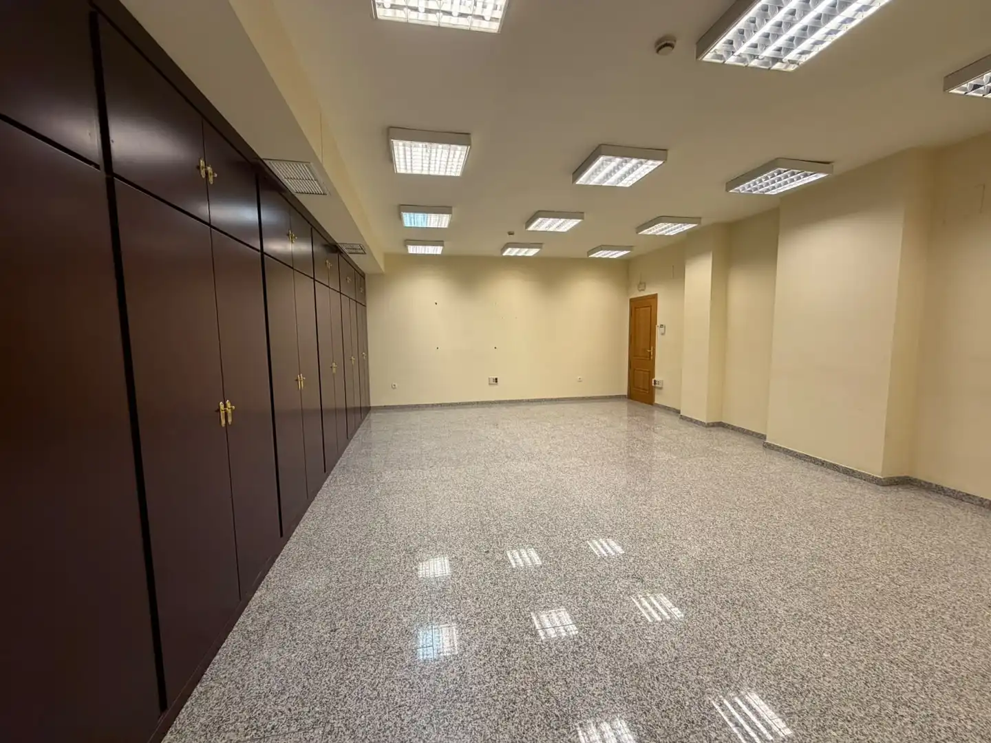 Oficina de alquiler en Sureste
