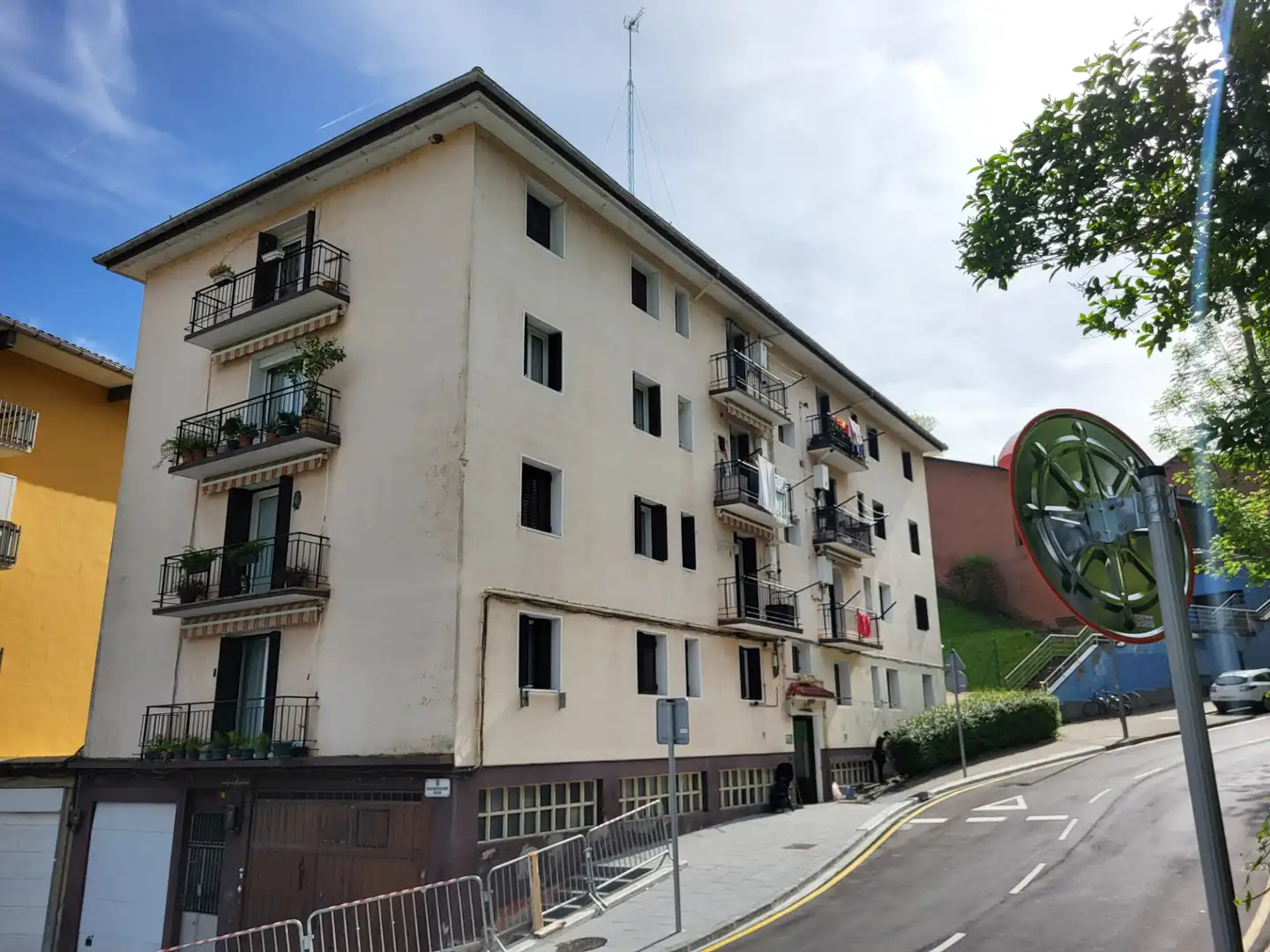 Vista exterior de Pis en venda en Ibarra amb Calefacció, Parquet i Moblat