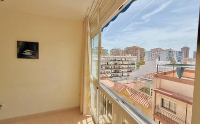 Dormitori de Apartament en venda en Fuengirola amb Aire condicionat, Calefacció i Moblat