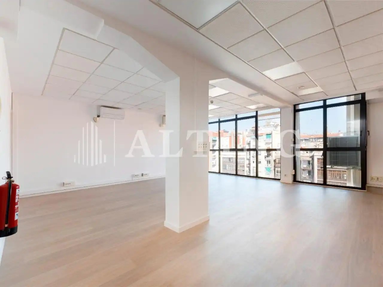 Oficina de alquiler en Barcelona con Aire acondicionado, Calefacción y Terraza
