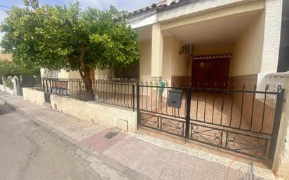 Vista exterior de Casa adosada en venda en Cartagena amb Aire condicionat