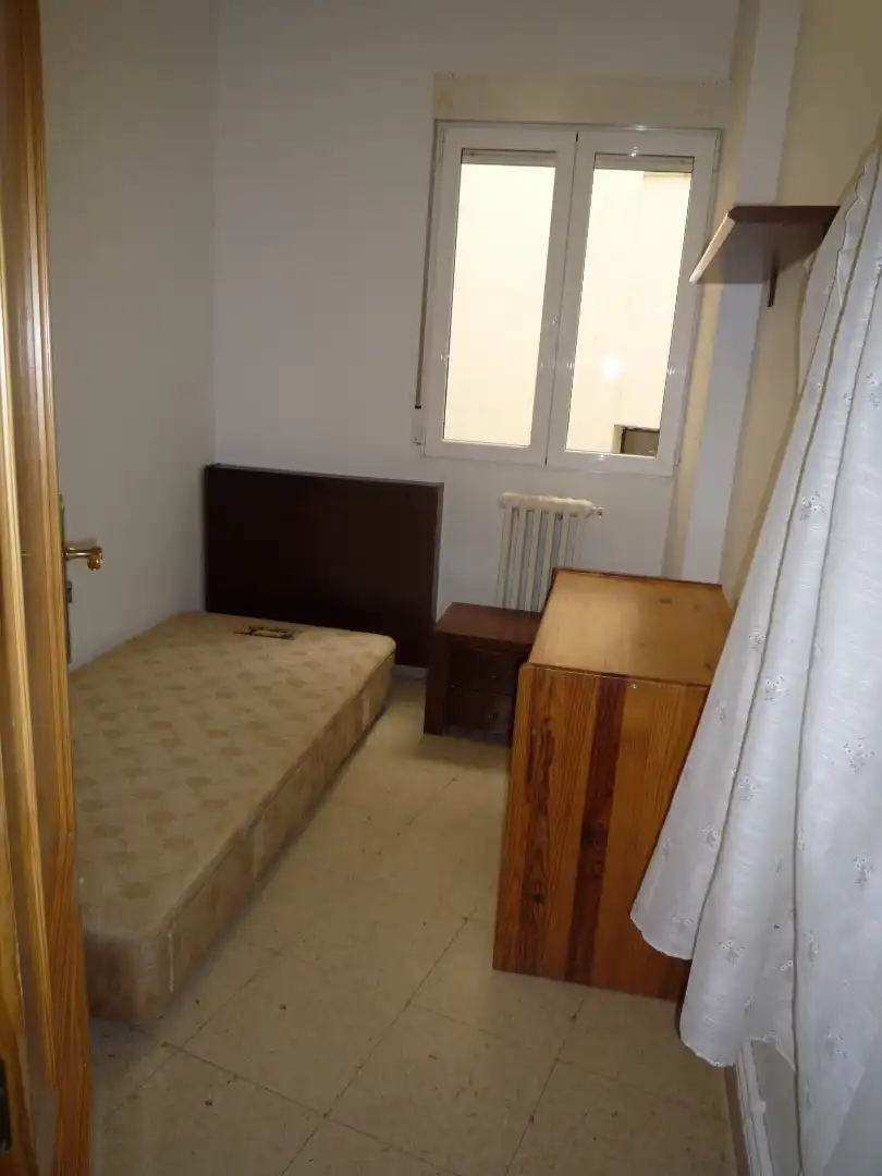 Bedroom of Flat for rent in Albacete  with Heating, Furnished and Oven