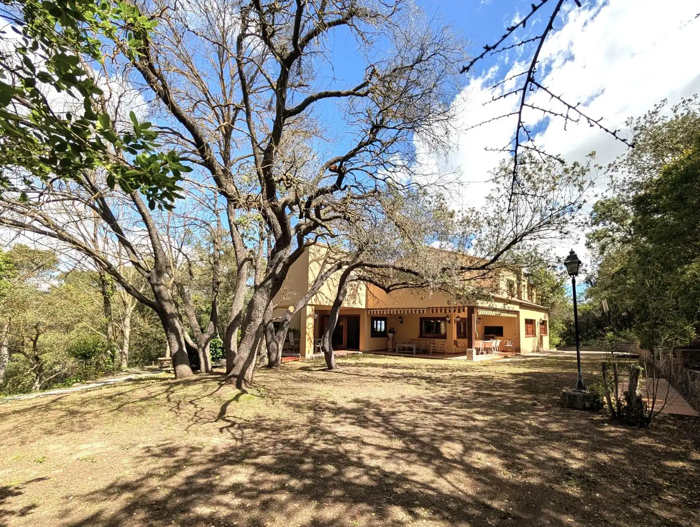 Außenansicht von Haus oder Chalet zum Verkauf in Alcoy / Alcoi mit Heizung, Privatgarten und Terrasse