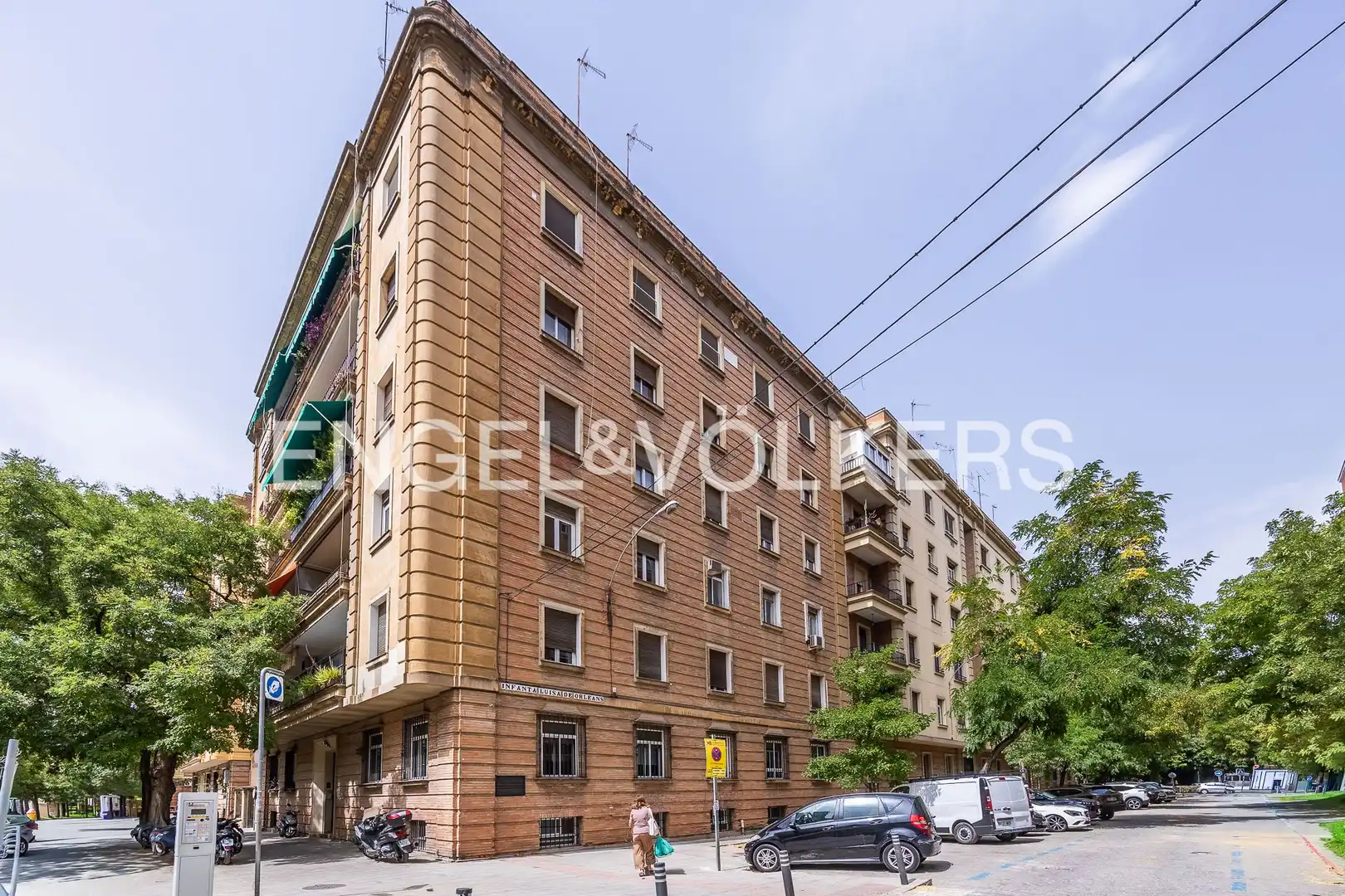 Außenansicht von Wohnung zur Miete in Sevilla mit Klimaanlage, Heizung und Parkett