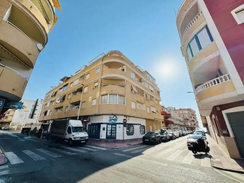 Apartamento con ascensor en venta en Calle Mayor