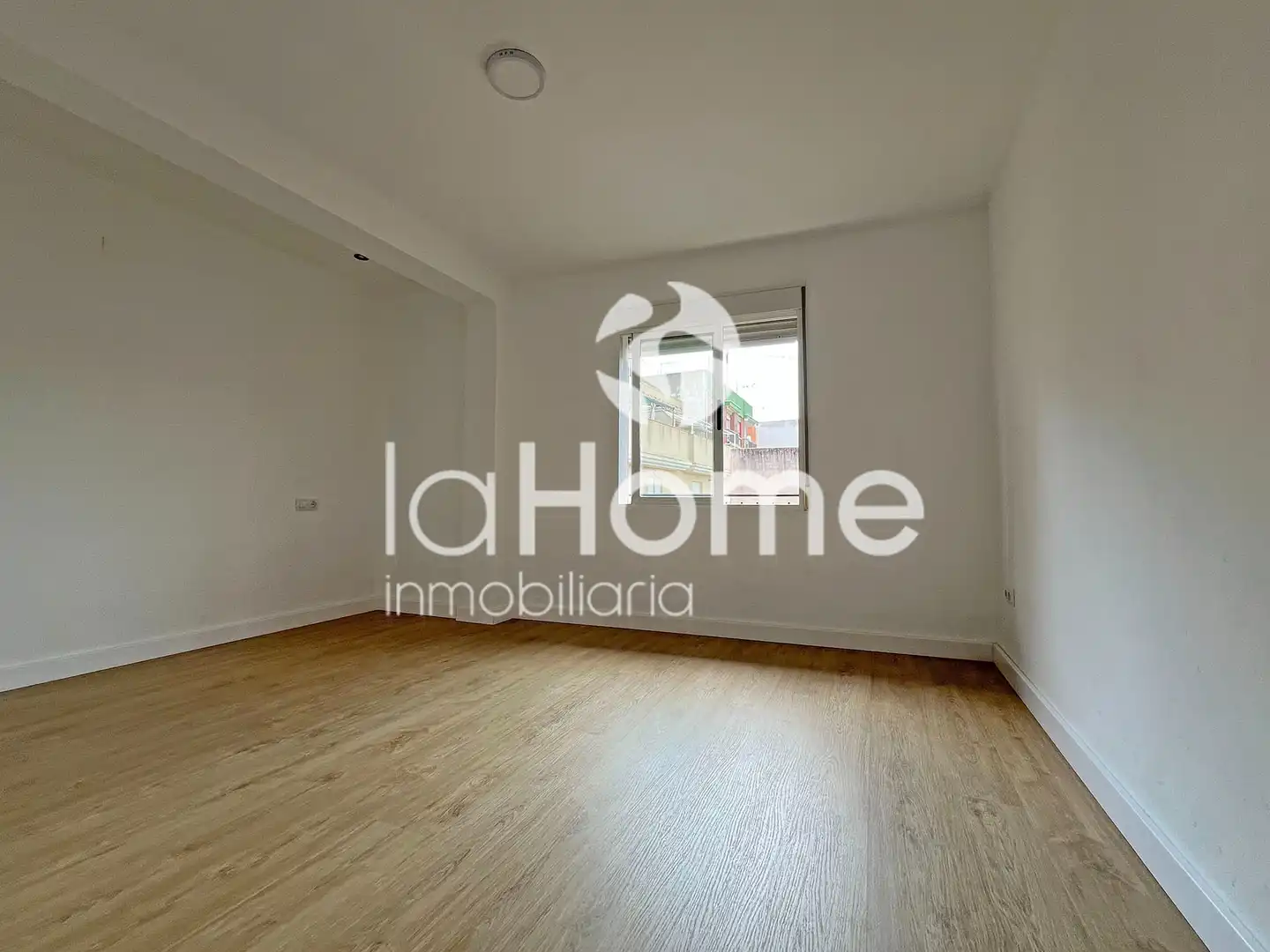 Flat for sale in Paterna  with Air Conditioner, Parquet flooring and Terrace