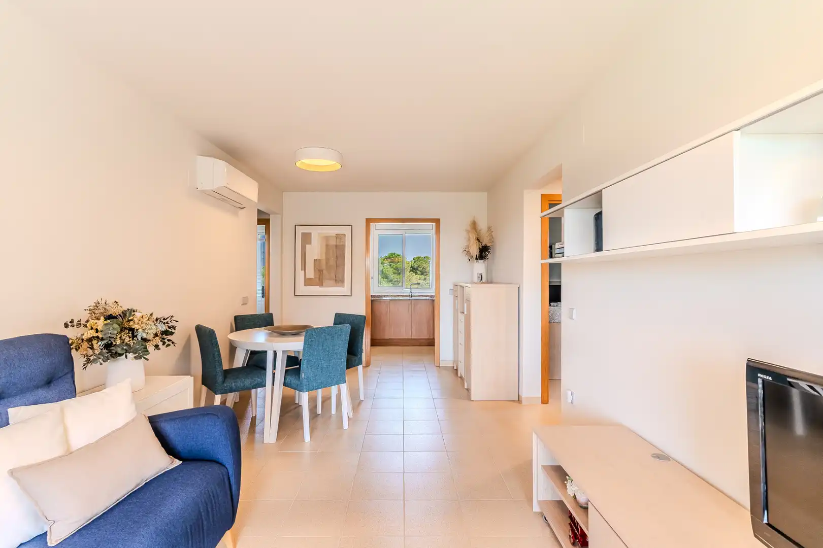 Sala de estar de Piso en venta en L'Ampolla con Aire acondicionado, Calefacción y Jardín privado