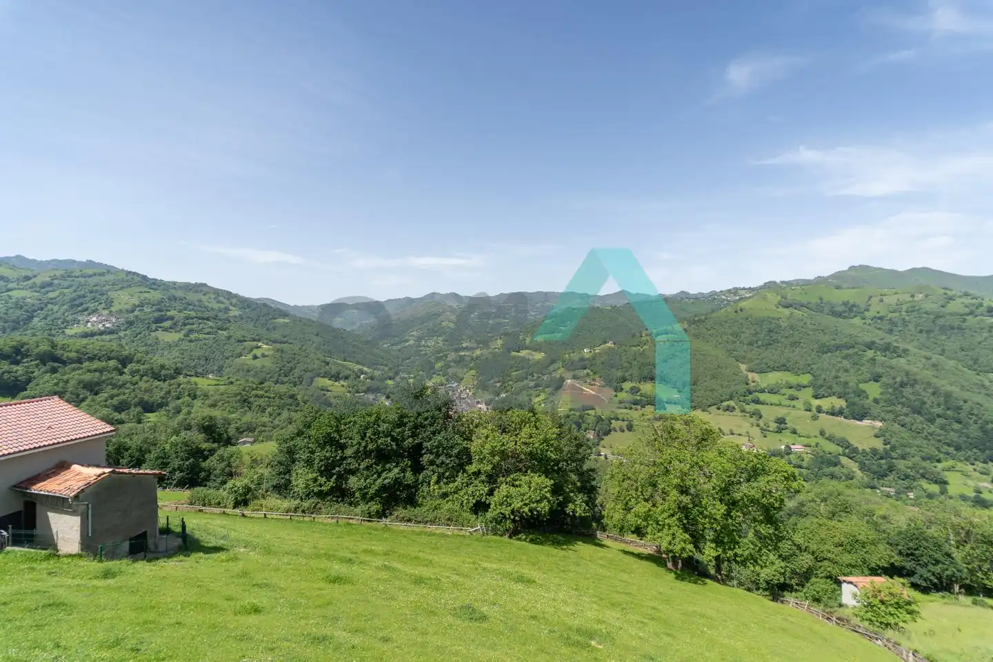 Casa o chalet en venta en Laviana con Jardín privado, Parquet y Terraza