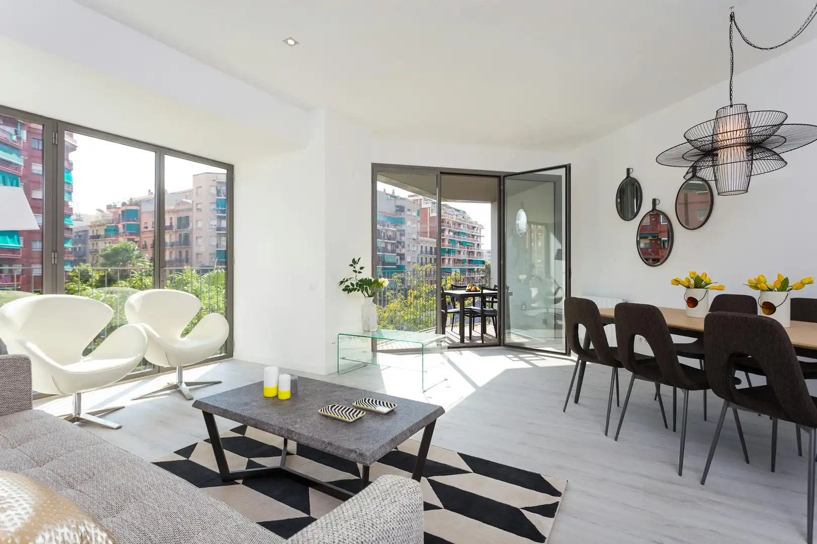 Sala d'estar de Pis de lloguer en Barcelona amb Aire condicionat, Calefacció i Jardí privat