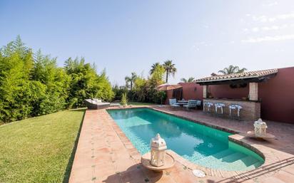 Jardí de Casa o xalet de lloguer en Marbella amb Aire condicionat, Terrassa i Piscina