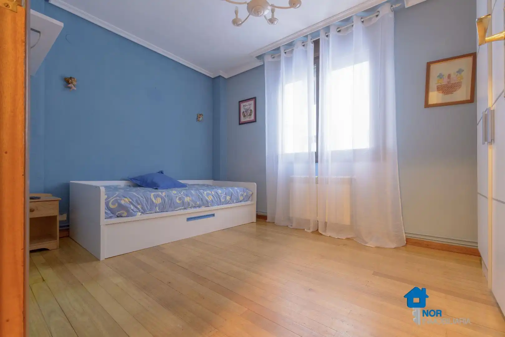 Habitación de Piso en venta en Escalante con Terraza y Amueblado