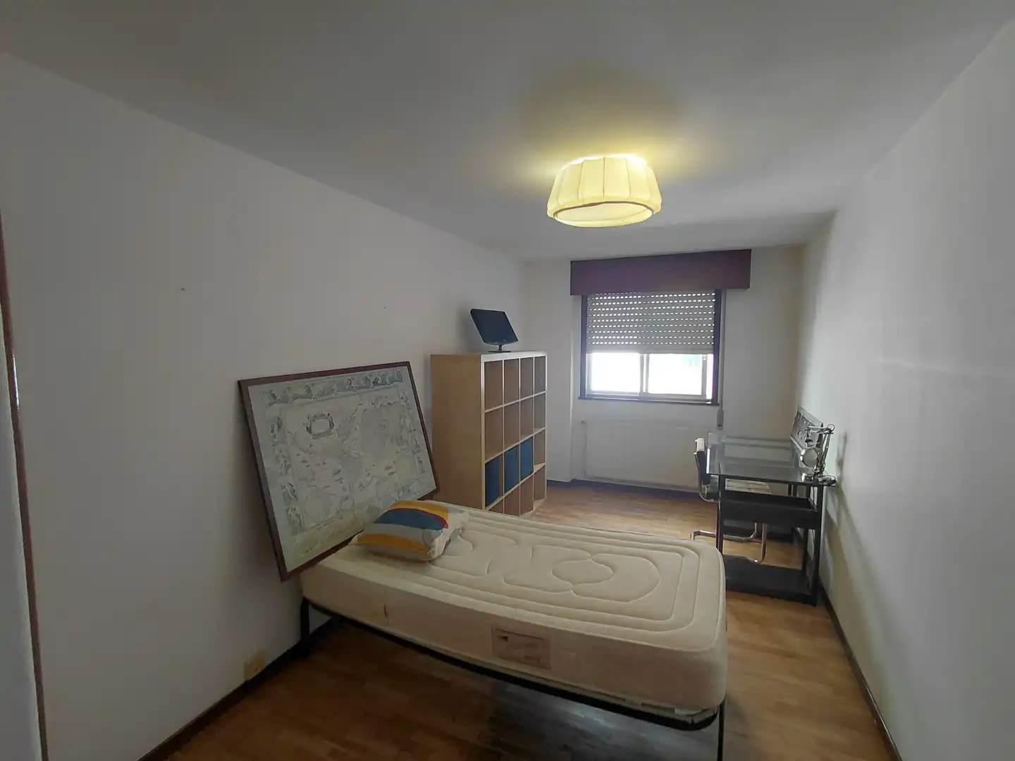 Habitación de Dúplex de alquiler en A Coruña Capital  con Jardín privado, Parquet y Amueblado