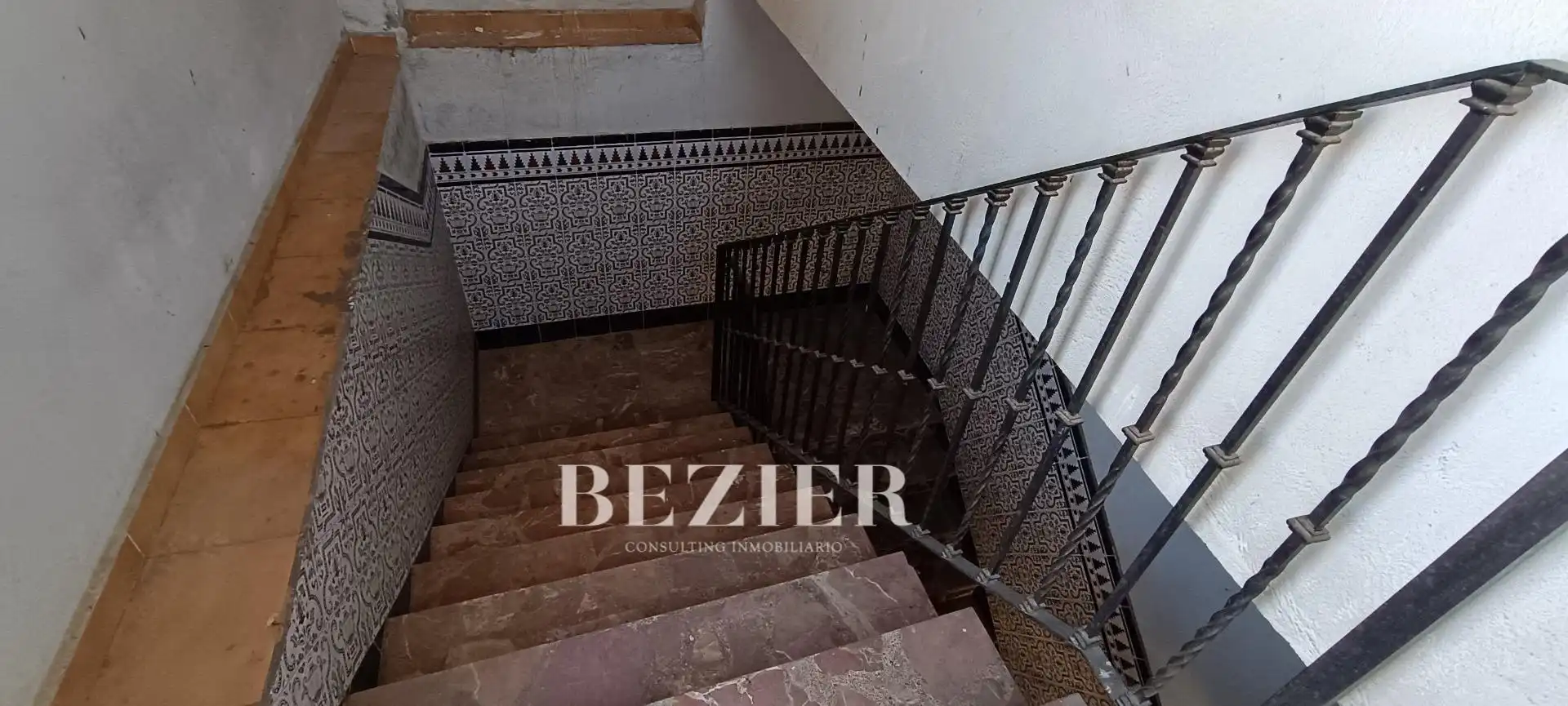 Detached homes for sale in Sevilla  with Terrace