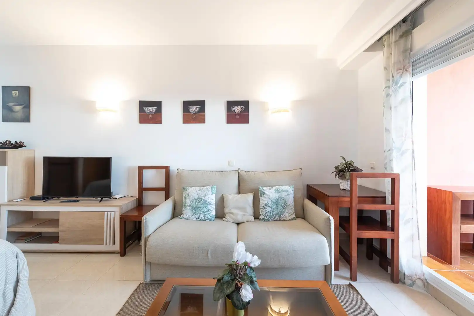 Living room of Study for sale in Rincón de la Victoria  with Air Conditioner, Terrace and Furnished