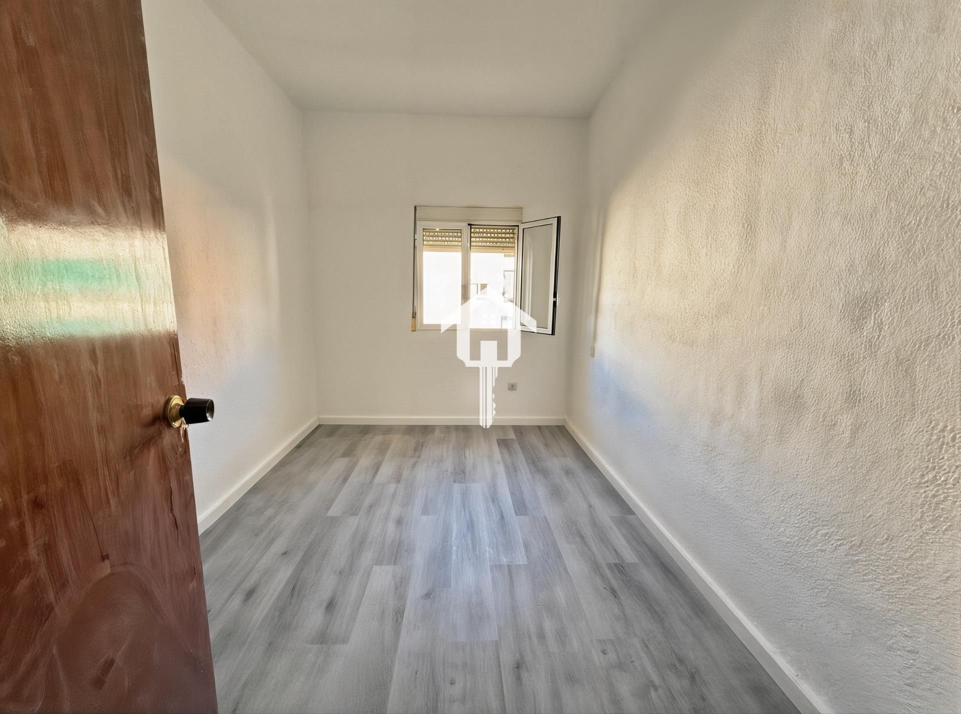 Dormitori de Pis en venda en Alicante / Alacant amb Balcó