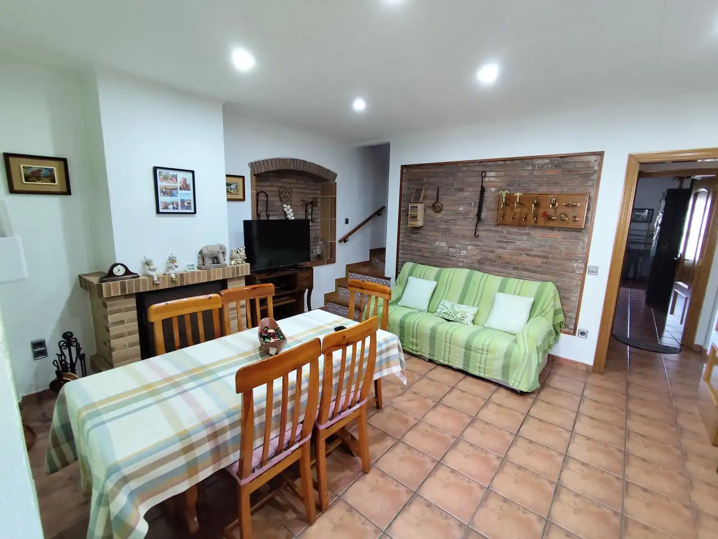 Detached homes for sale in Sils  with Air Conditioner, Heating and Terrace