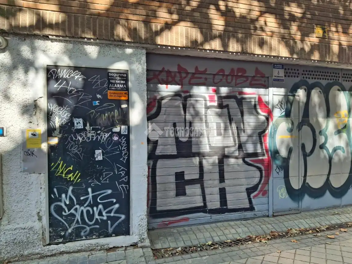 Traster de lloguer en Madrid amb Alarma