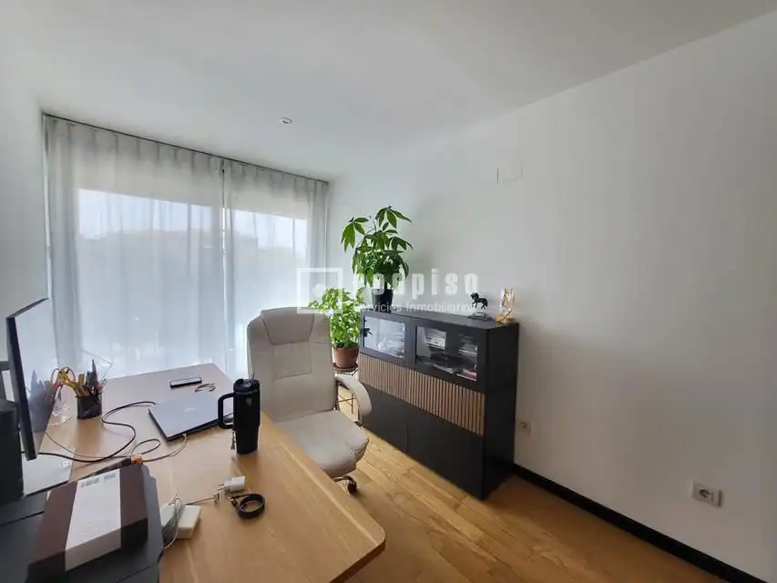 Piso en venta en Valdemoro con Aire acondicionado, Calefacción y Jardín privado