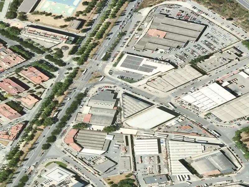 Nave industrial en venta en Calle Osca D', imagen 2
