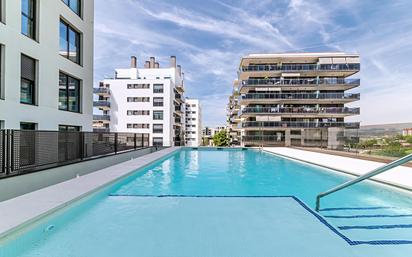 Piscina de Pis de lloguer en Sant Joan Despí amb Terrassa