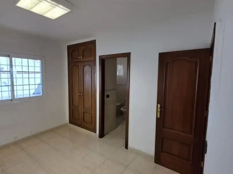 Casa adosada en venda en El Rosario amb Aire condicionat, Traster i Balcó