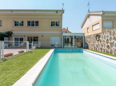 Xalet amb piscina en venda a Prado Norte