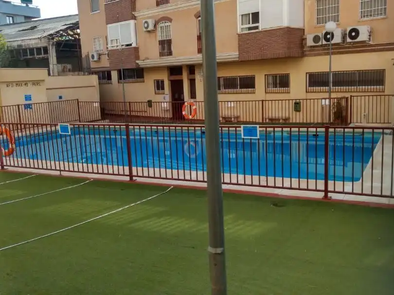 Apartment mit Pool zur Miete in Avenida de Madrid 80