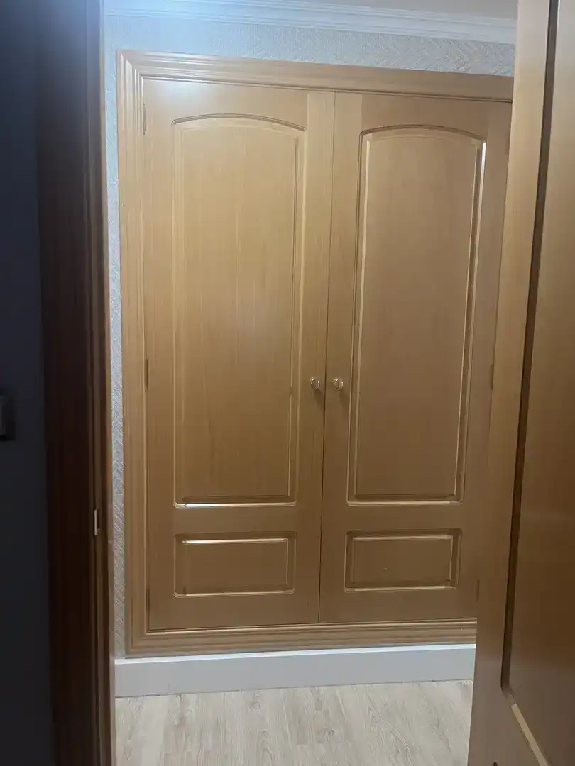 Dormitori de Pis de lloguer en Zaragoza amb Aire condicionat, Parquet i Balcó